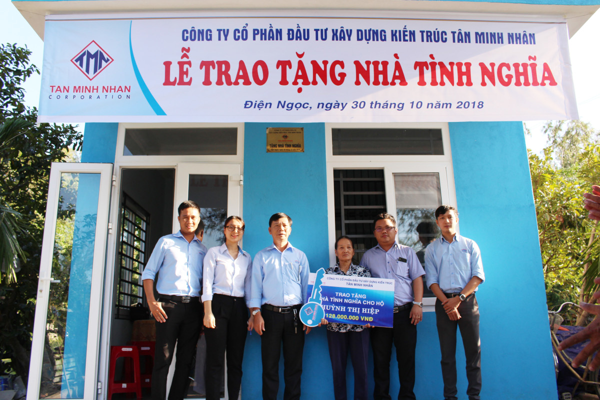 Tân Minh Nhân trao tặng nhà tình nghĩa năm 2018